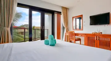 MANA MUINE BEACH RESORT