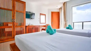 MANA MUINE BEACH RESORT