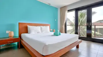 MANA MUINE BEACH RESORT