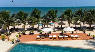 MANA MUINE BEACH RESORT