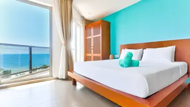 MANA MUINE BEACH RESORT