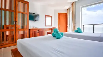 MANA MUINE BEACH RESORT
