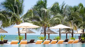 MANA MUINE BEACH RESORT
