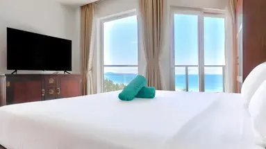 MANA MUINE BEACH RESORT