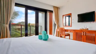 MANA MUINE BEACH RESORT
