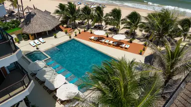 MANA MUINE BEACH RESORT