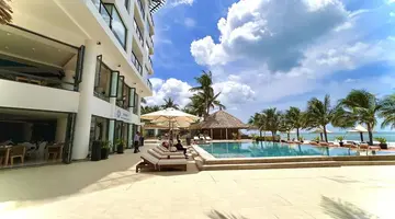 MANA MUINE BEACH RESORT