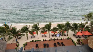 MANA MUINE BEACH RESORT