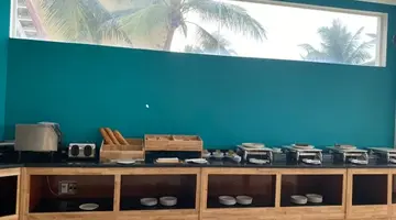 MANA MUINE BEACH RESORT