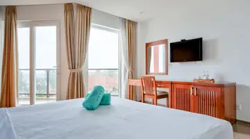 MANA MUINE BEACH RESORT