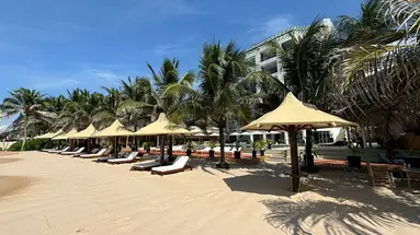 MANA MUINE BEACH RESORT