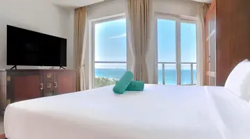 MANA MUINE BEACH RESORT