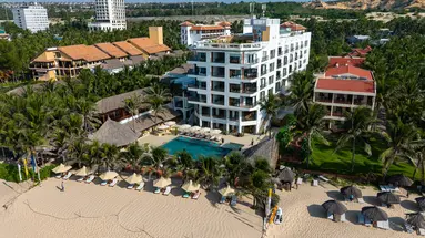 MANA MUINE BEACH RESORT