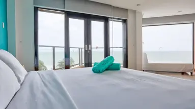 MANA MUINE BEACH RESORT