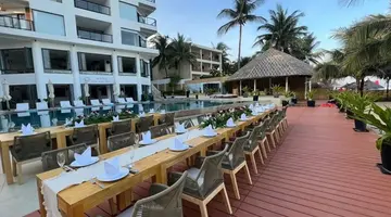 MANA MUINE BEACH RESORT