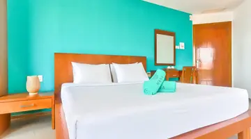 MANA MUINE BEACH RESORT