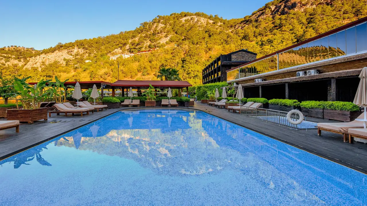 Manas Park Oludeniz