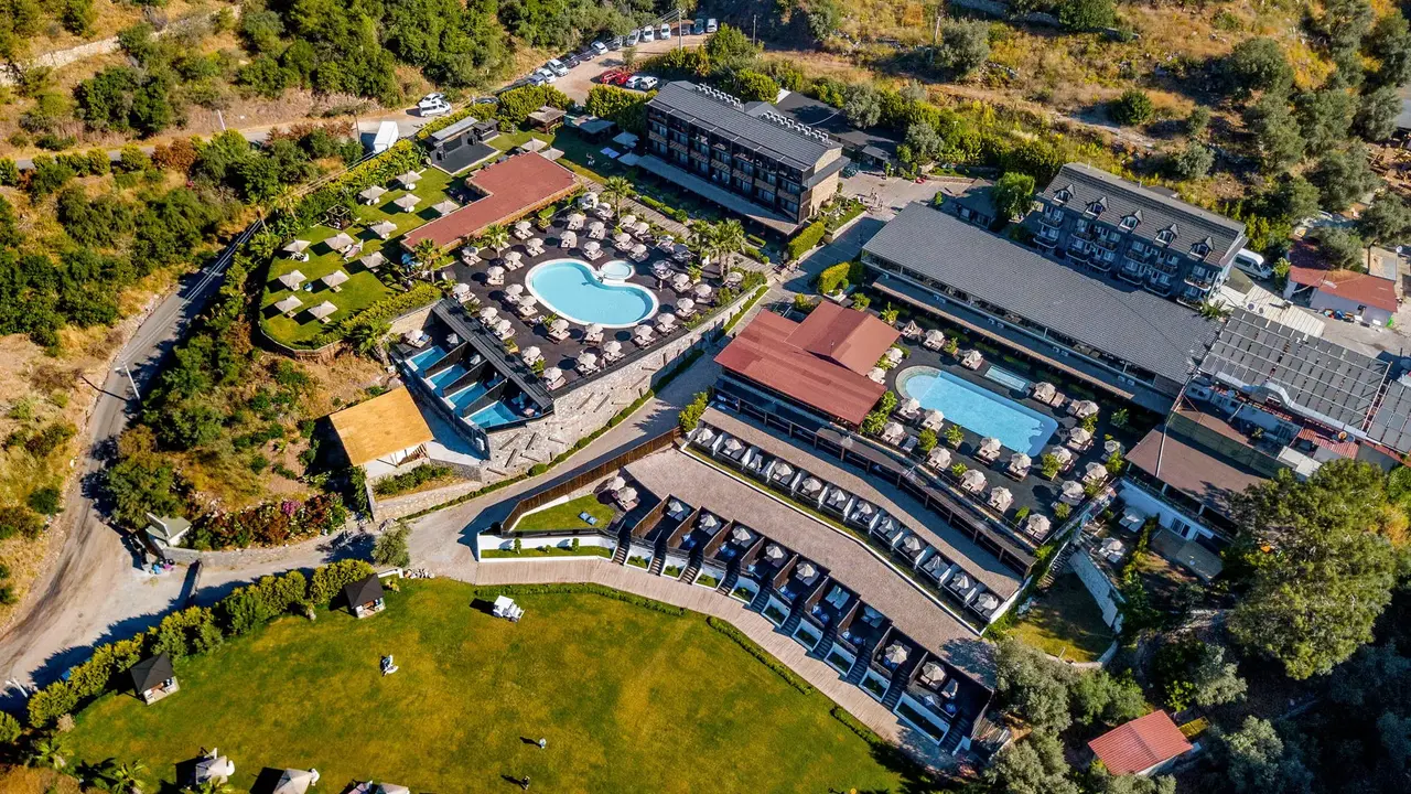 Manas Park Oludeniz