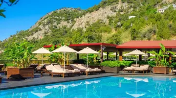 MANASPARK DELUXE HOTEL