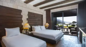 MANASPARK DELUXE HOTEL