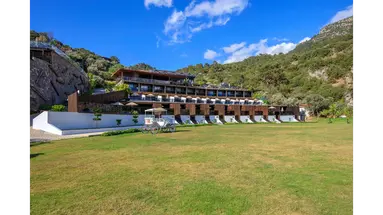 MANASPARK DELUXE HOTEL