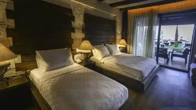 MANASPARK DELUXE HOTEL