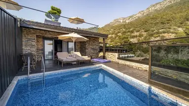 MANASPARK DELUXE HOTEL