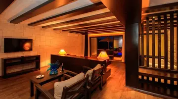 MANASPARK DELUXE HOTEL