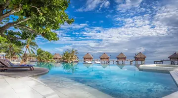 Manava Beach Resort & SPA