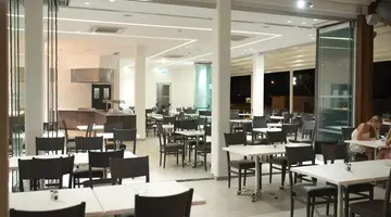 MANDALI HOTEL