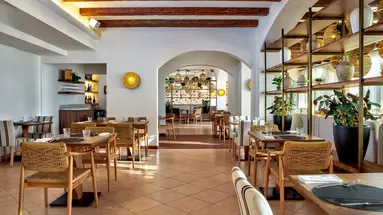 Mangia’s Santa Teresa Resort