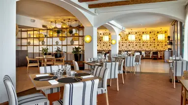 Mangia’s Santa Teresa Resort