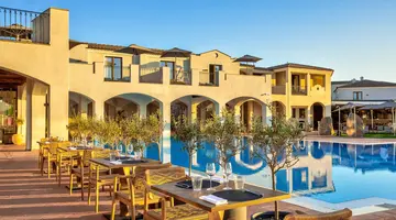 Mangia’s Santa Teresa Resort
