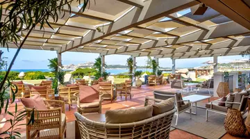 Mangia’s Santa Teresa Resort