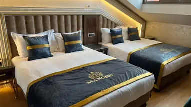 MANORS HOTEL