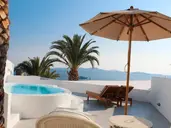 Manoulas Beach