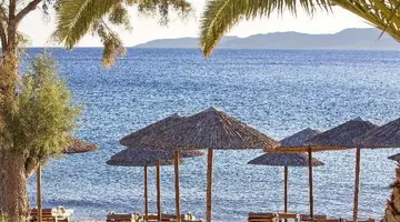 Manoulas Beach