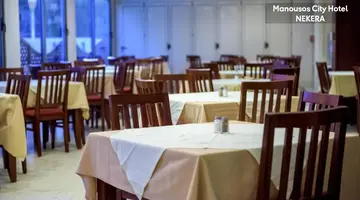 Manousos City Hotel