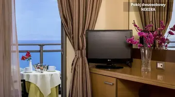 Manousos City Hotel