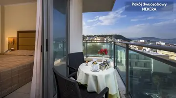 Manousos City Hotel