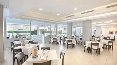 Mar Hotels Playa de Muro Suites