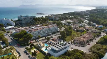 Mar Hotels Playa de Muro Suites