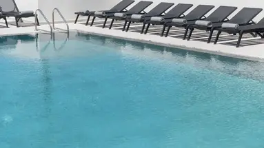 MAR n MAR Crown Hotel &amp Suites