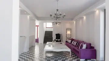 MAR n MAR Crown Hotel & Suites