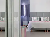 MAR n MAR Crown Hotel & Suites