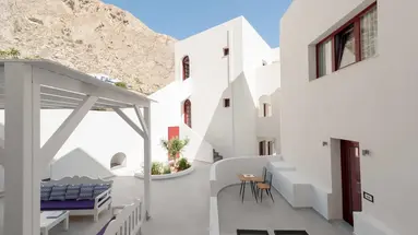 MAR n MAR Crown Hotel & Suites