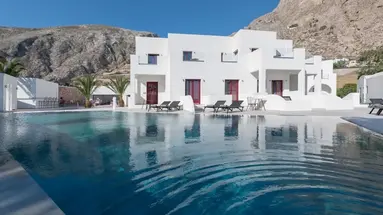 MAR n MAR Crown Hotel & Suites