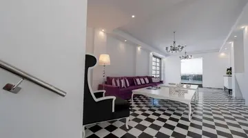 MAR n MAR Crown Hotel & Suites