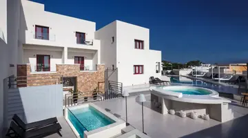 Mar N Mar Crown Santorini Hotel and Suites