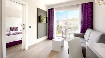 Mar Playa de Muro Suites